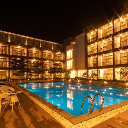 Regent Hotel Myeik Exteriör bild